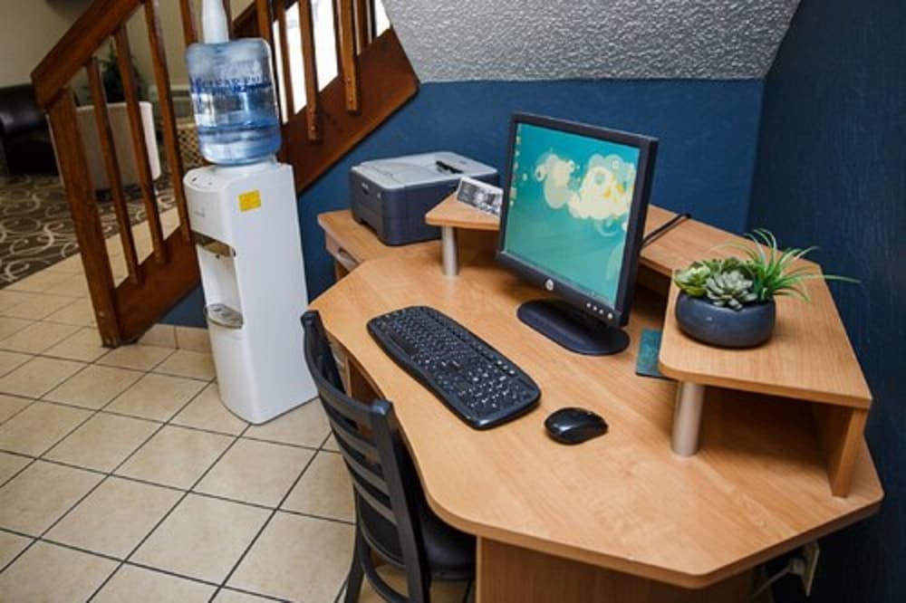 Quality Inn Burlington Near Hwy 34 27/27