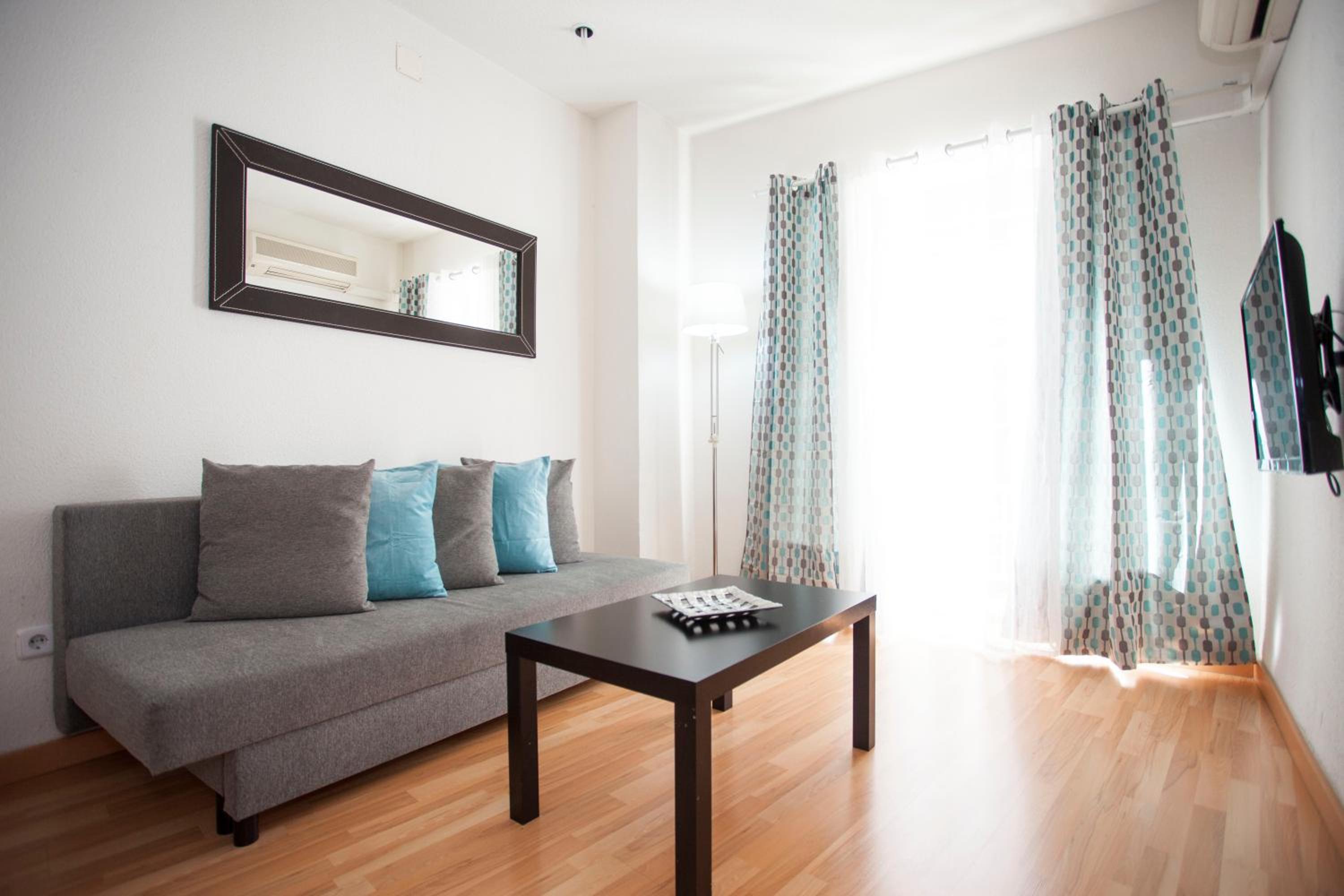 Apartamentos Fuencarral 50 69/100