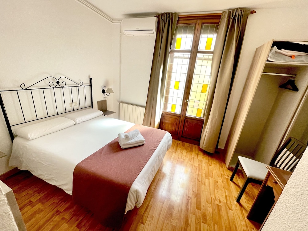 Arteaga Hostal & Baños Árabes Elvira 10/50