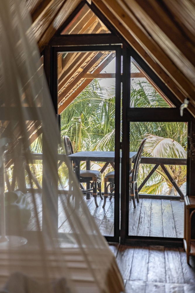 Amami Beach Resort 42/72
