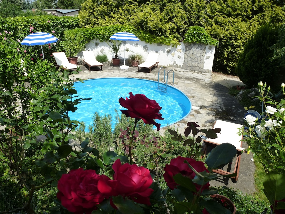 Albergo Giardino 42/50