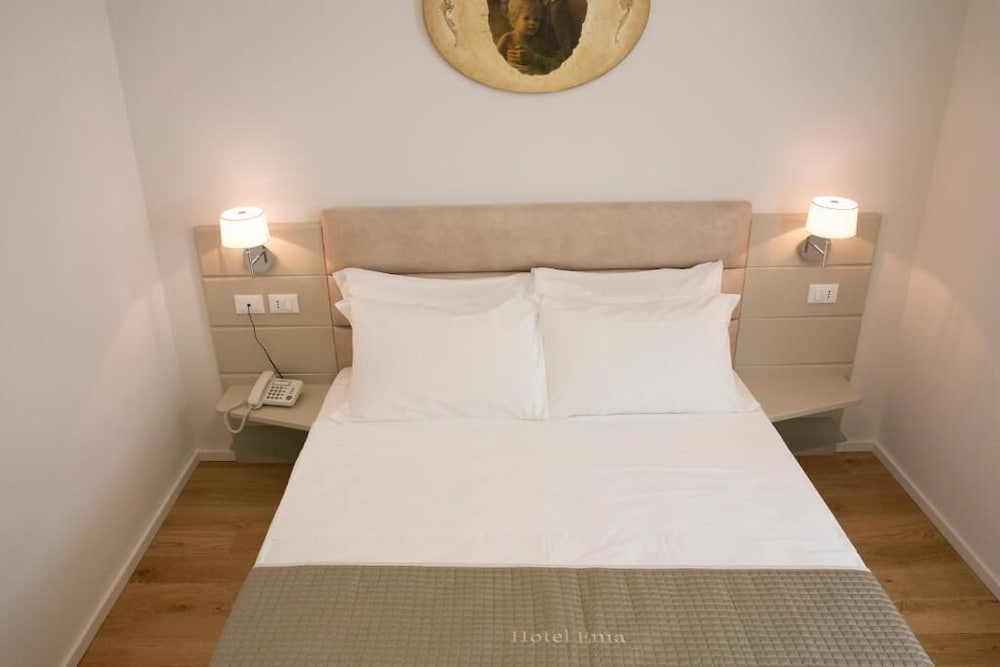 Boutique Hotel Enia 27/50