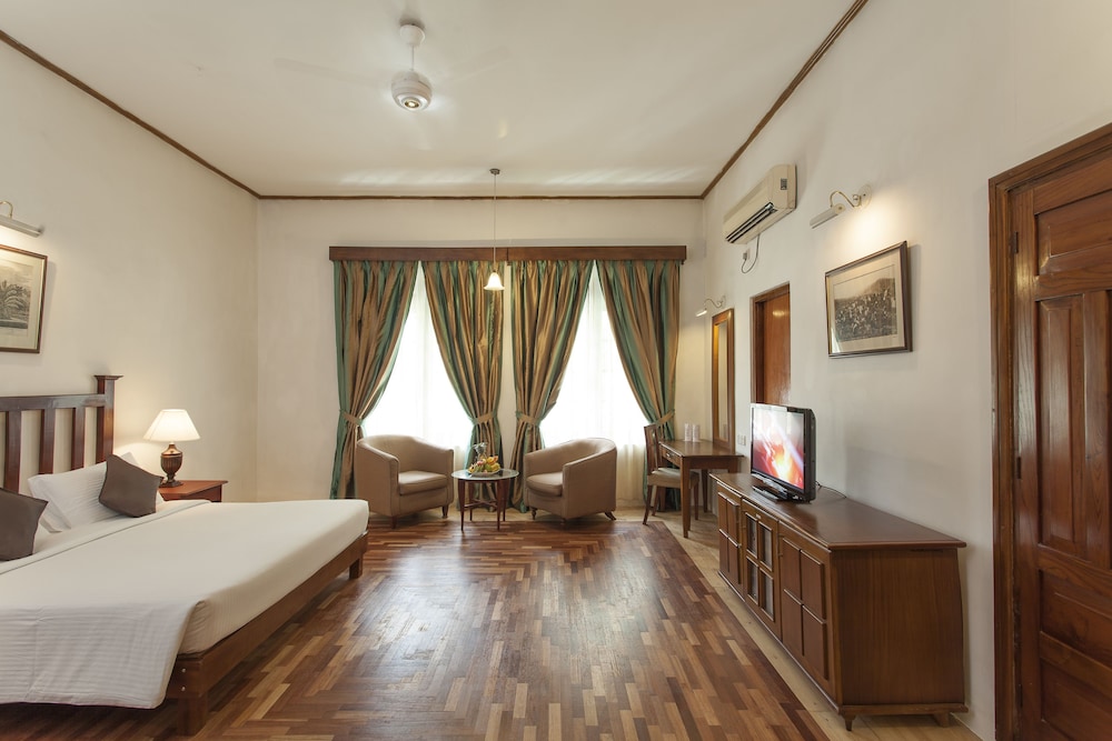 Suisse Hotel Kandy 10/50