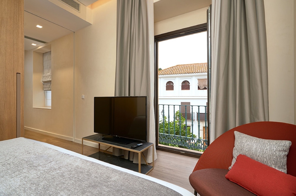 Suites Murillo Plaza Santa Cruz 23/39