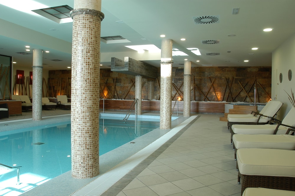 Hospes Palacio de Arenales Spa 8/68