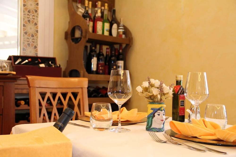 Hotel Ristorante Mediterraneo Faro 49/56