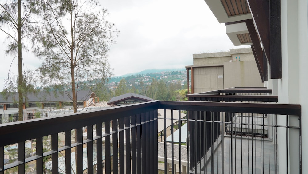 Jambuluwuk Bromo Resort in Wonokitri