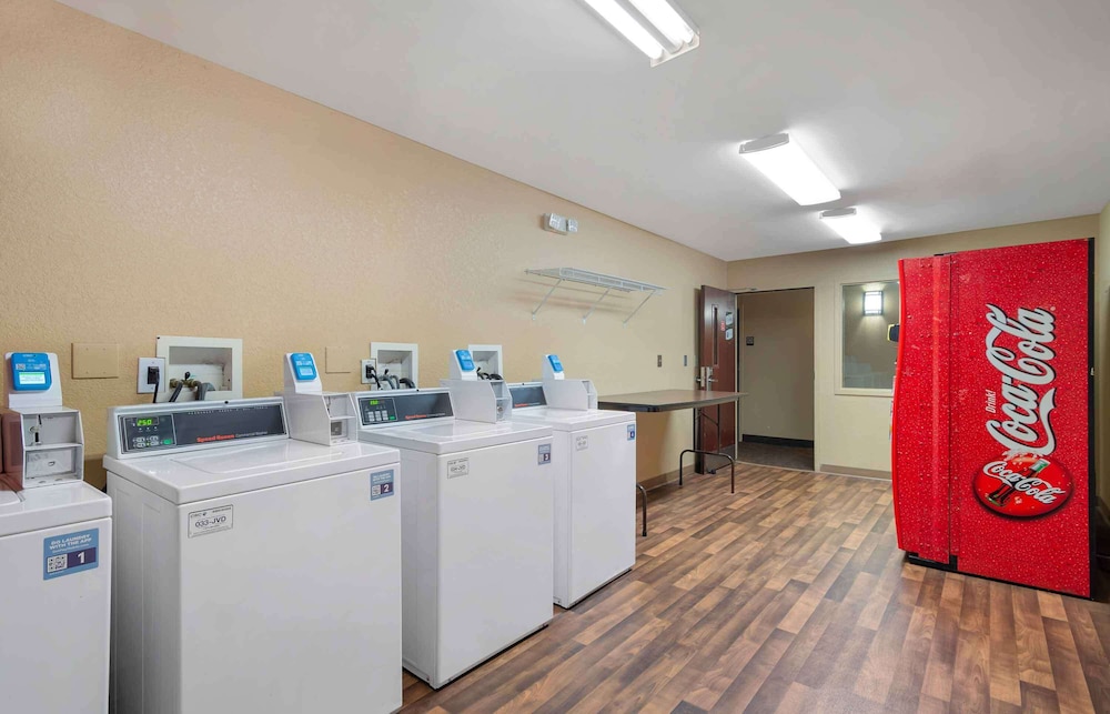 Extended Stay America - Atlanta - Perimeter - Crestline 6/45