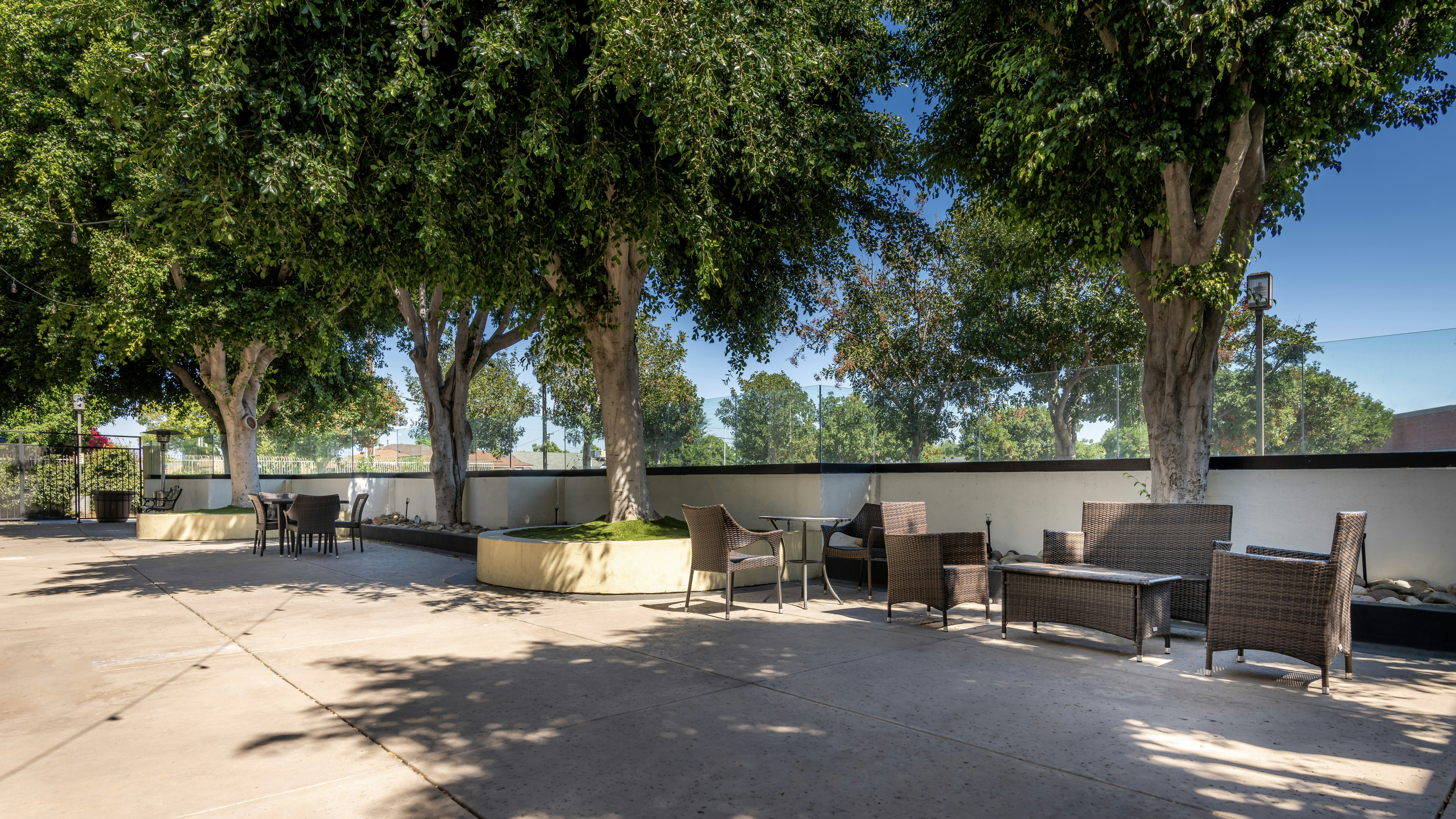 DoubleTree by Hilton Hotel Los Angeles Norwalk 58/59
