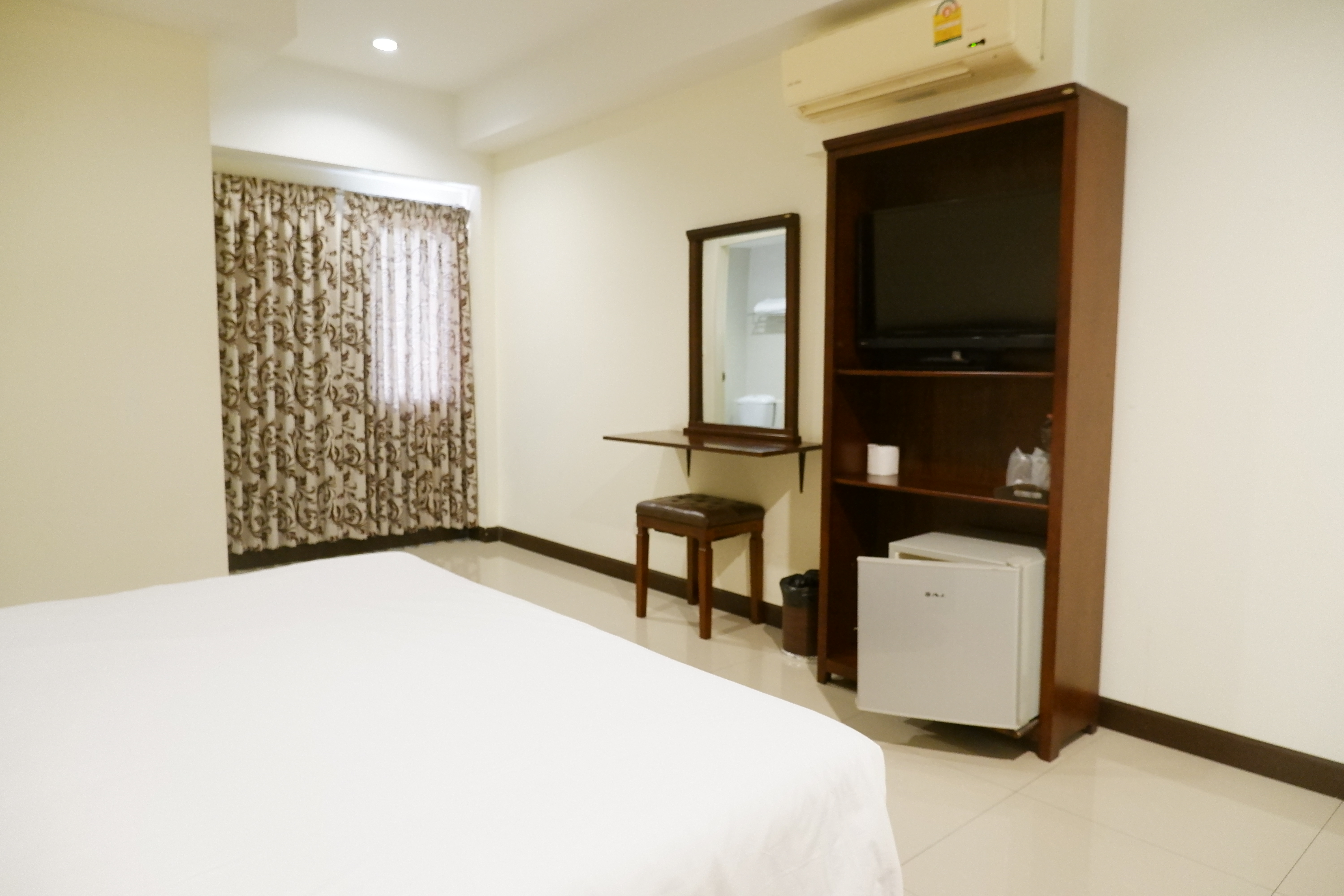SUPERIOR, DOUBLE BED