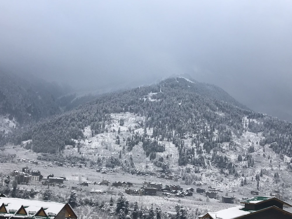 Nihal Cottage 48/63