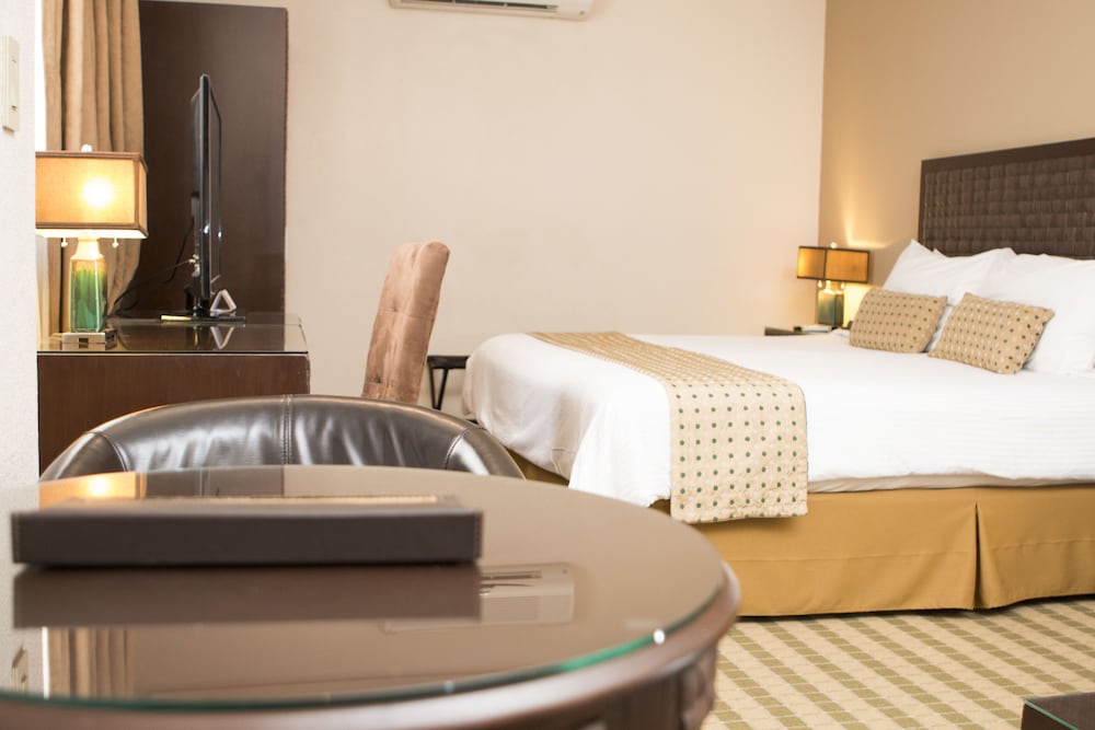 Rincon Del Valle Hotel Suites 14/74
