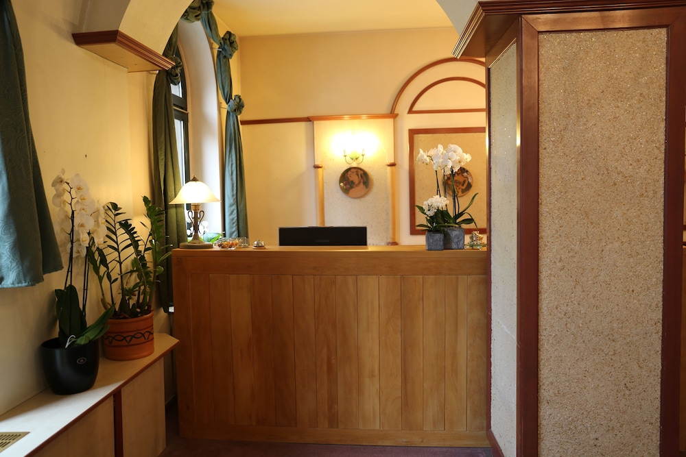 HOTEL DE SAXE 4/28