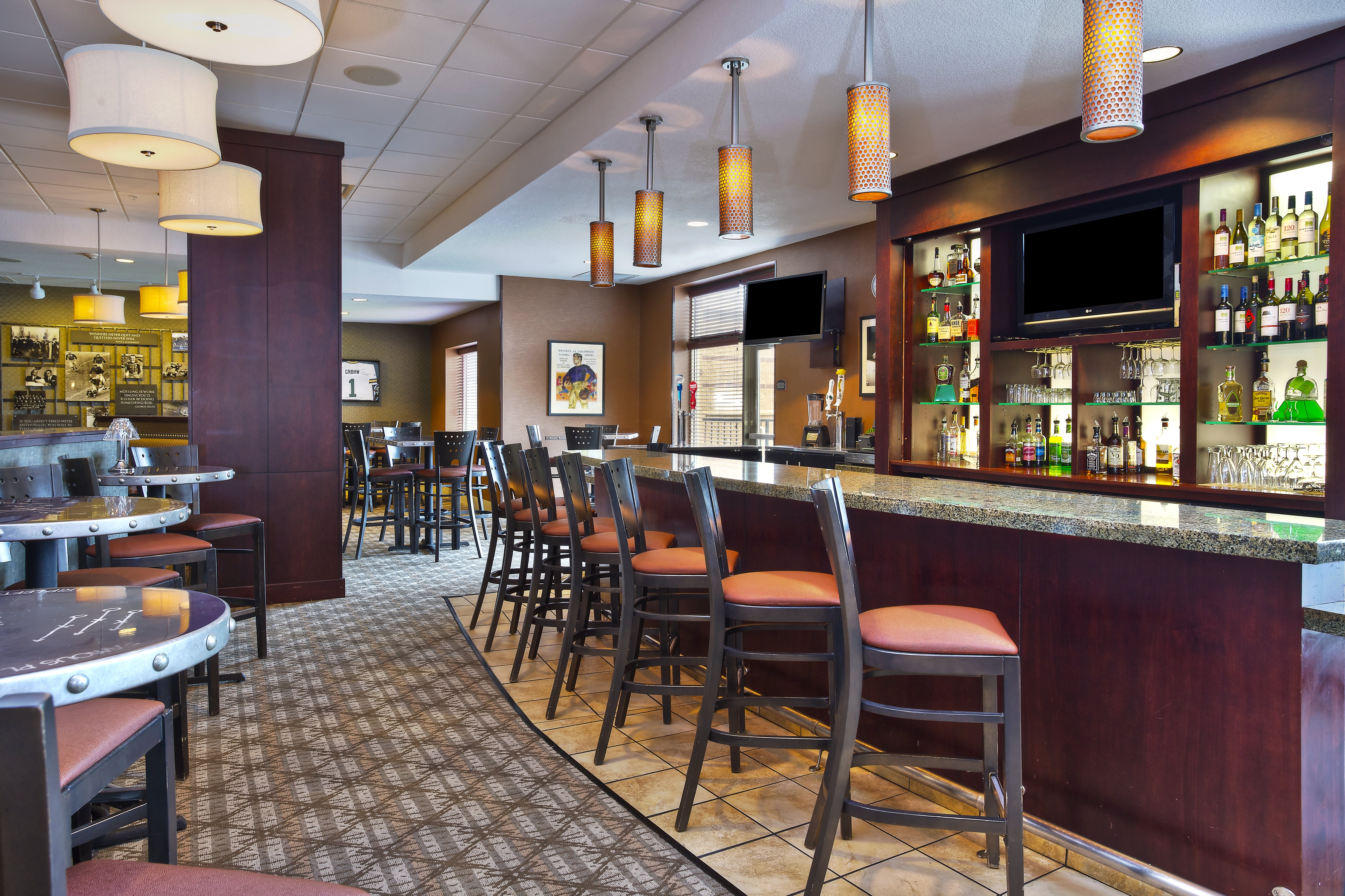 Holiday Inn & Suites Green Bay Stadium 28/39