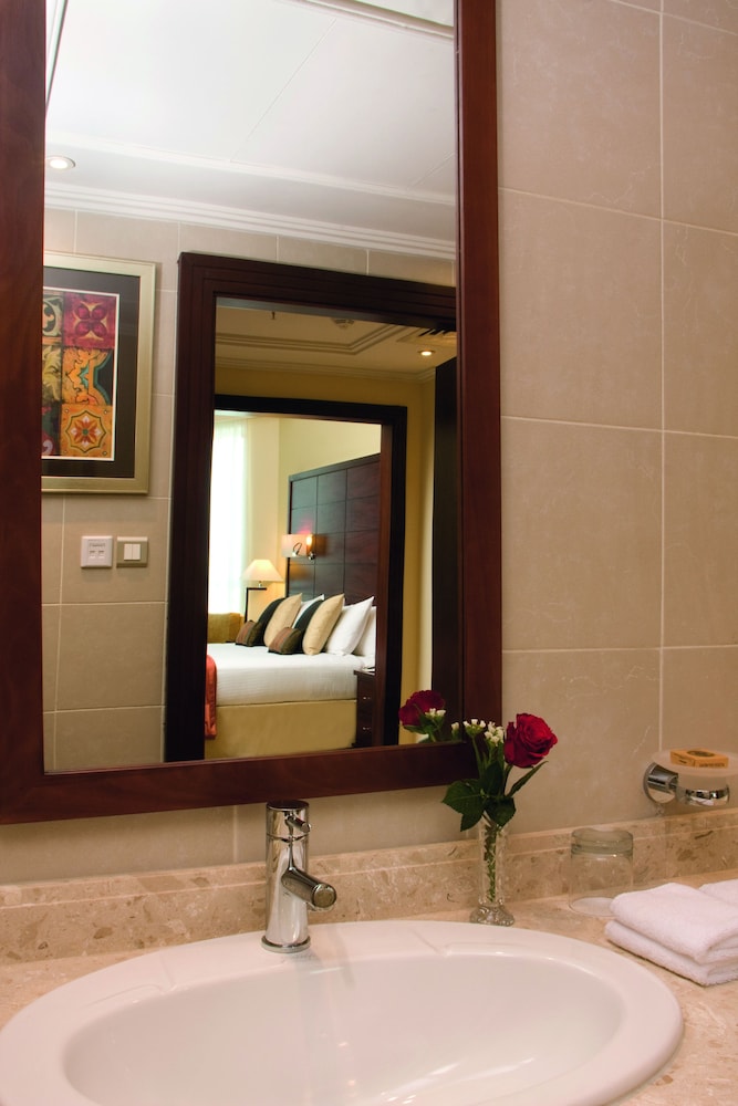 موڤنبيك برج هاجر مكة(Movenpick Hotel & Residence Hajar Tower Makkah) 80/81