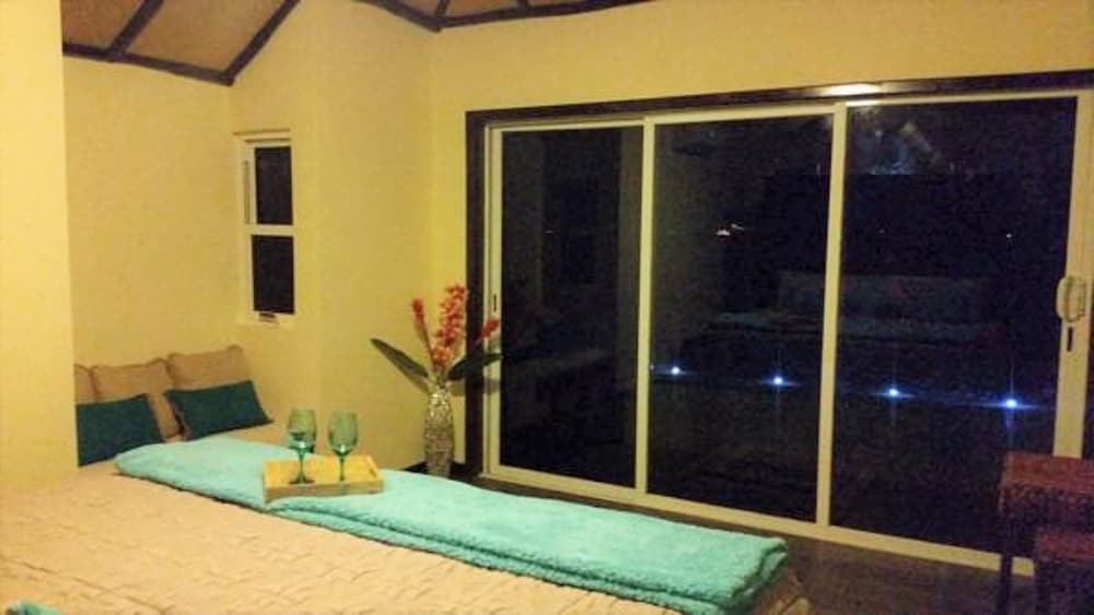 Lina Point Belize Overwater Resort 33/78