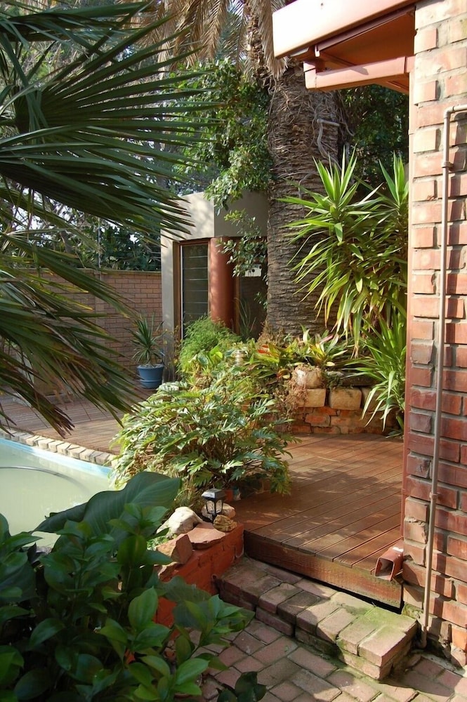 A La Martha S Air Port Guest House 28/38