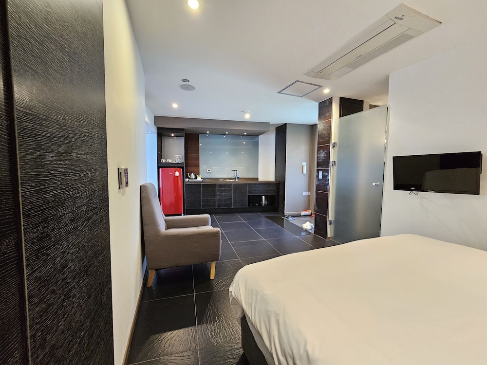 Spa, Premium, Twin Beds, 29 Pyeong، Hotel Scarboro 3/7