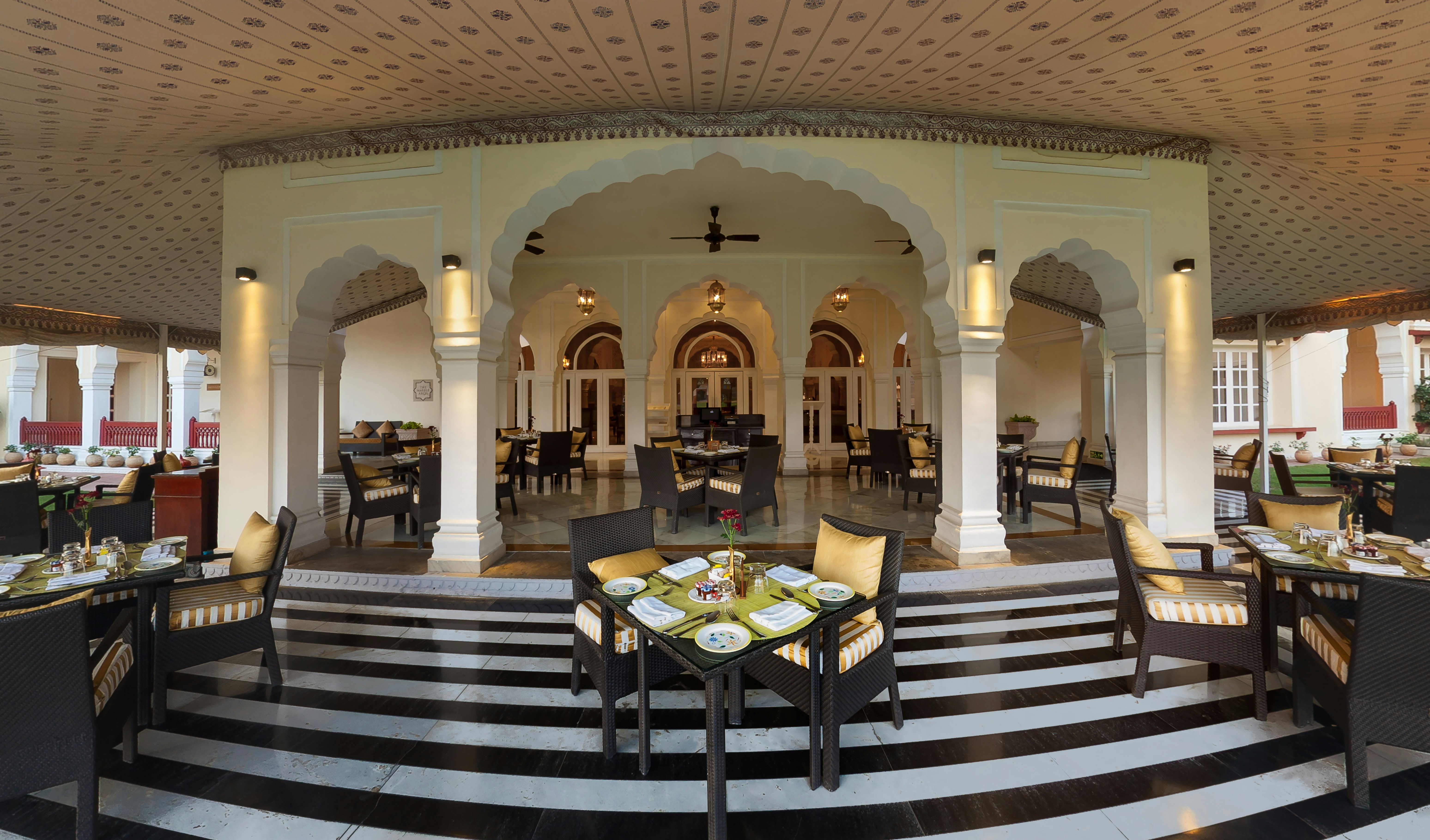 Jai Mahal Palace Jaipur 12/84