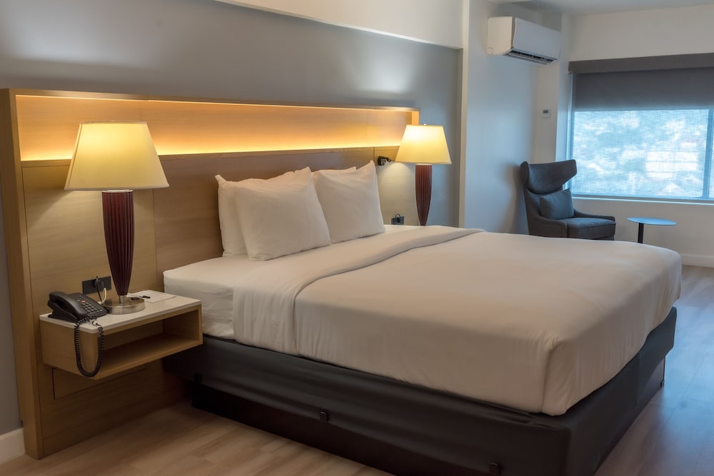 غرفة بريميوم بسريرين مزدوجين، Radisson Hotel Trinidad 5/9