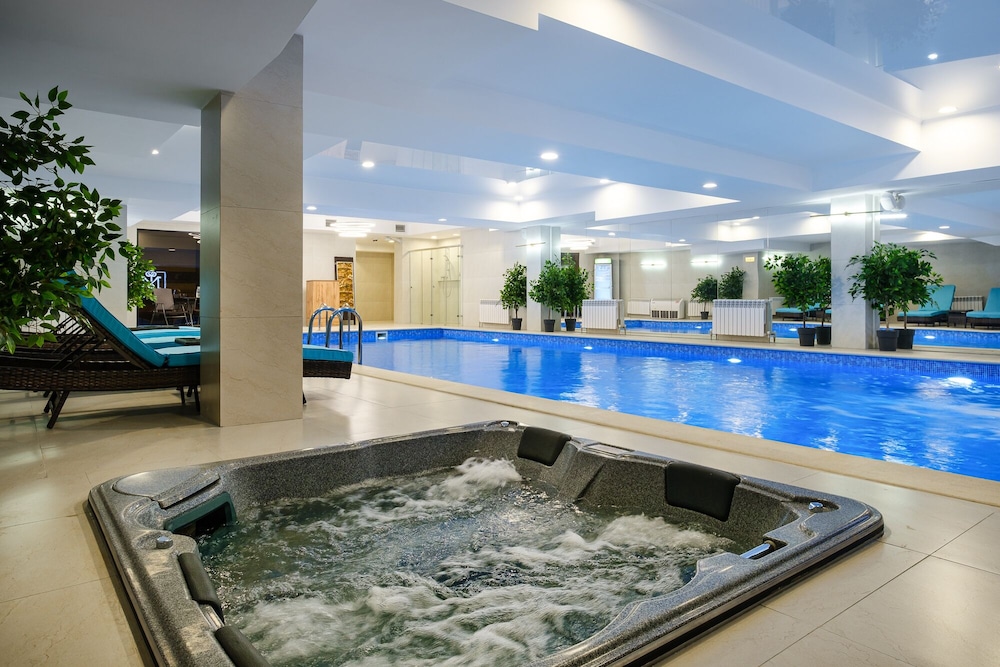 Grand Mildom Hotel 44/69