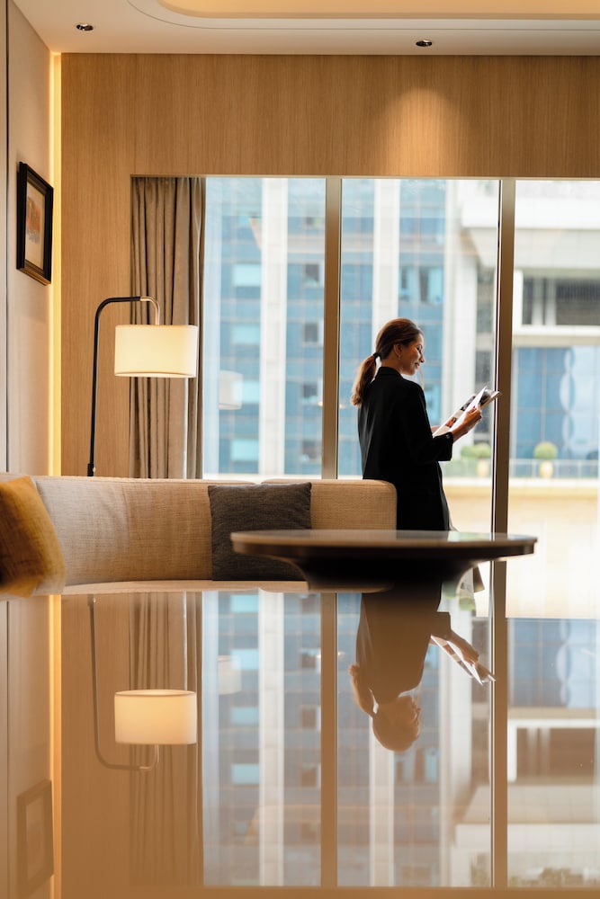 Oakwood Premier Prestige Ub City Bangaluru 36/55