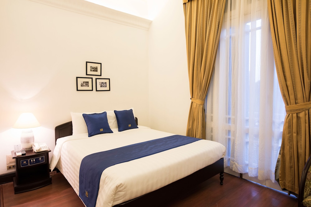 Hoa Binh Hotel 21/69