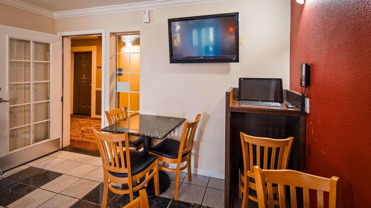Best Western Americana 39/41