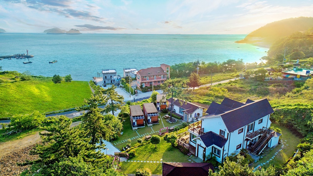 Hanulbora Pension 39/50
