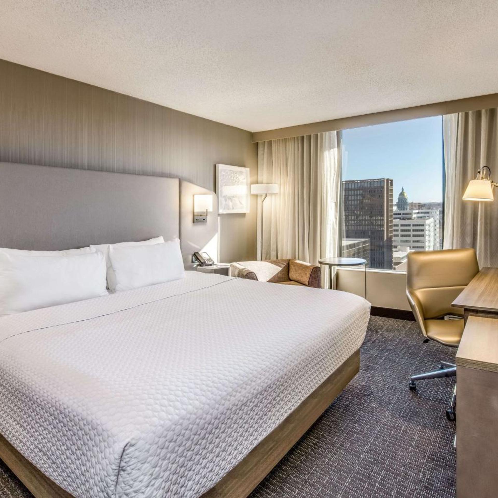 Room, King Bed, Preferred View