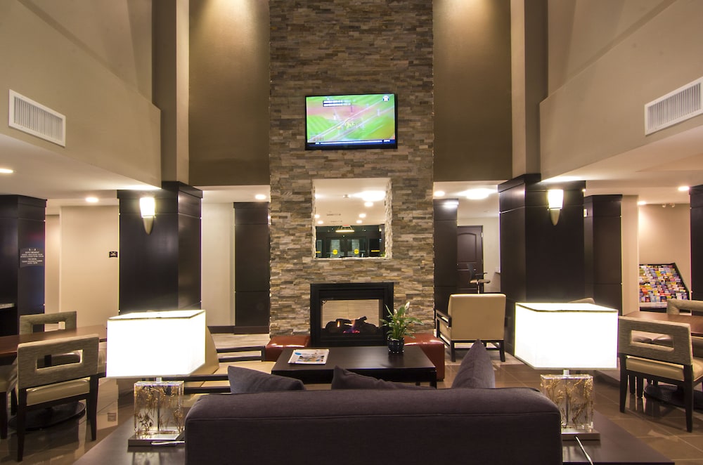 Staybridge Suites Carlsbad/San Diego 55/73