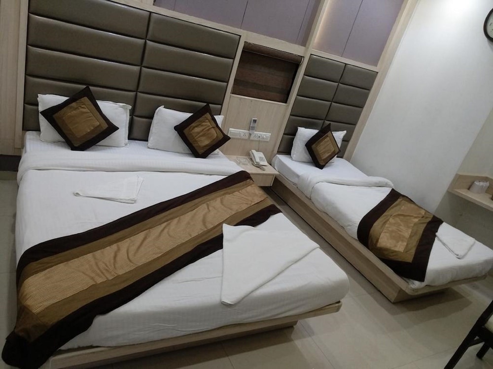 HOTEL ONE UP 45/69
