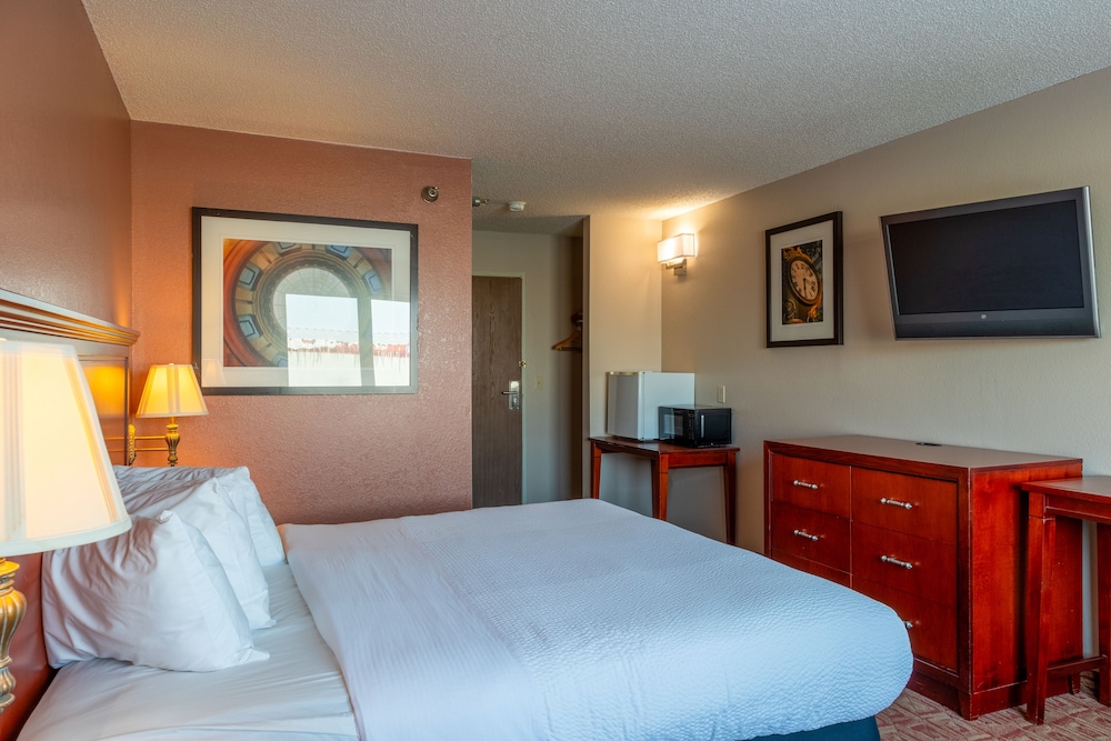 North Country Inn & Suite 13/44