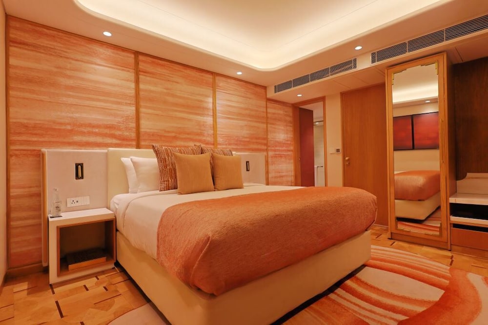 Deluxe, Suite, King Bed