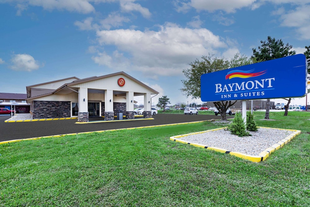 Baymont by Wyndham Perrysburg/Toledo 1/73