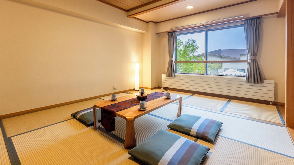 Hotel Ichinose 8/50