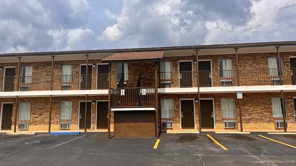 Red Carpet Inn Oxford 2/51