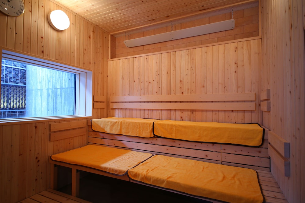 Aya Niseko 20/50