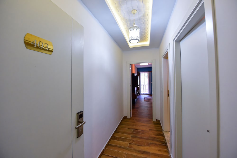 Hirande Hotel 22/50