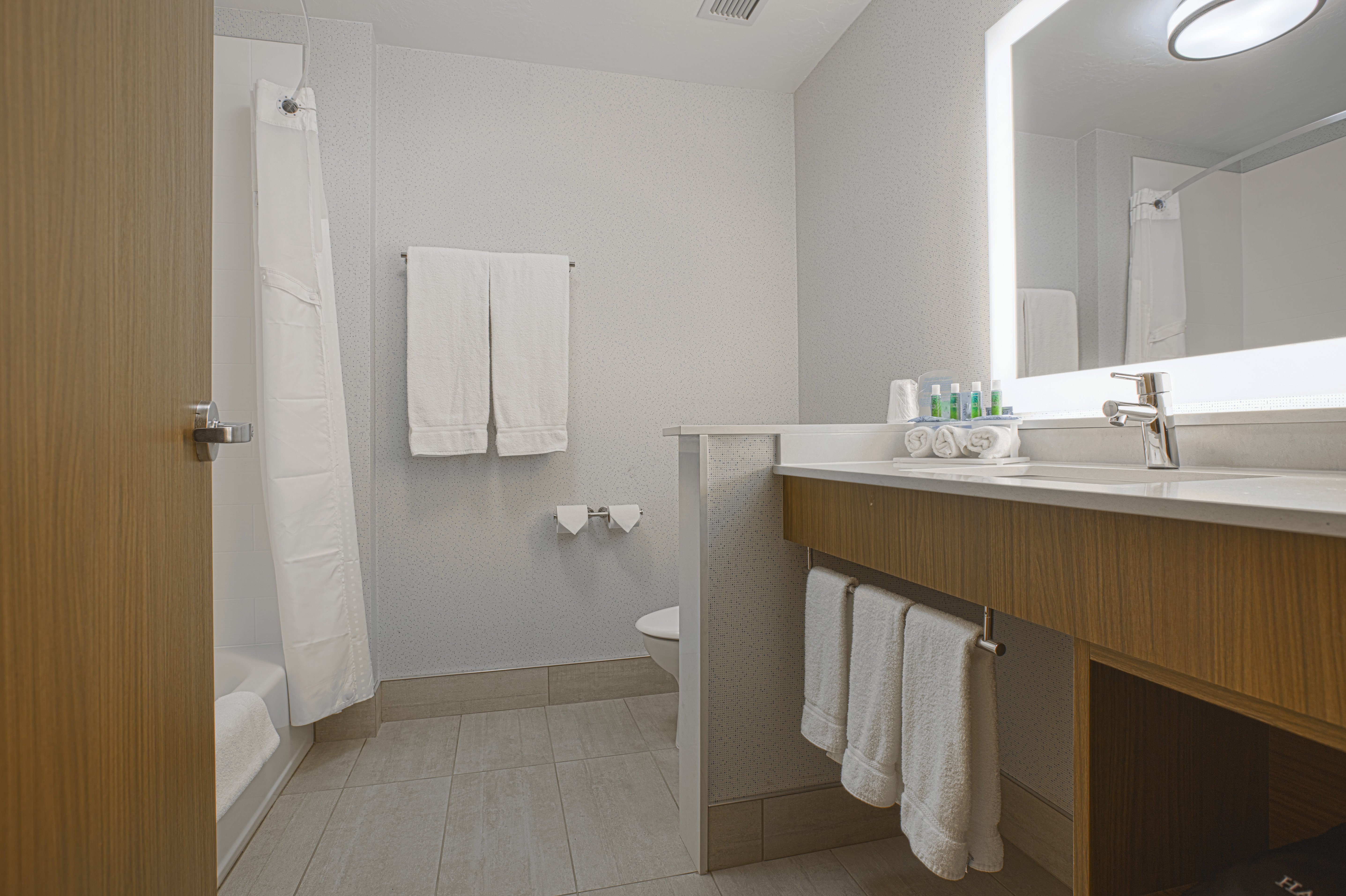 غرفة بسريرين كوين، Holiday Inn Express Suites Boise Airport 3/3