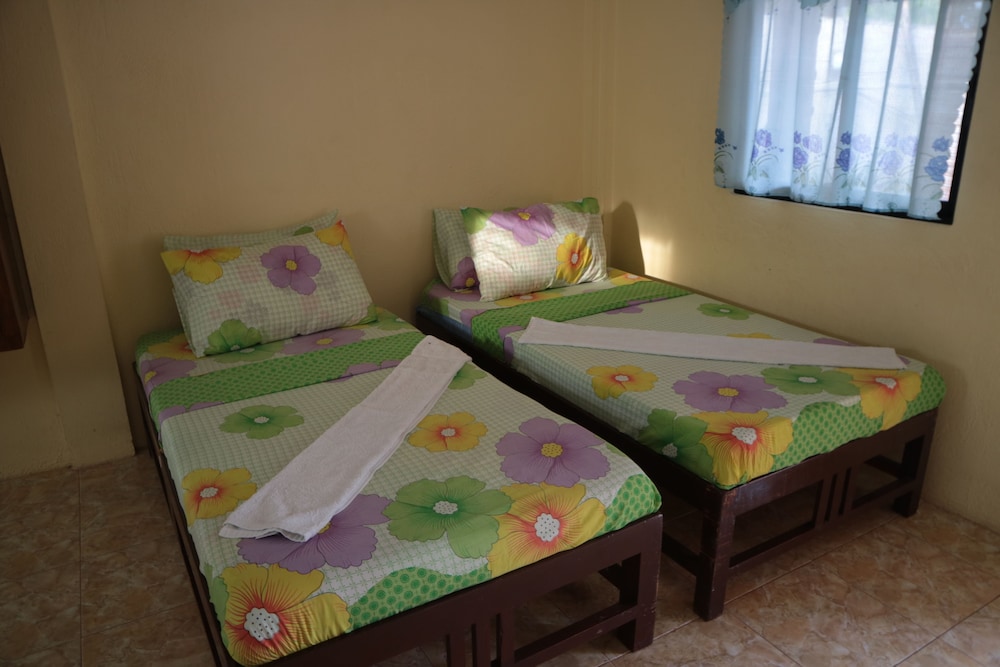 Golden Sam Resort 23/43