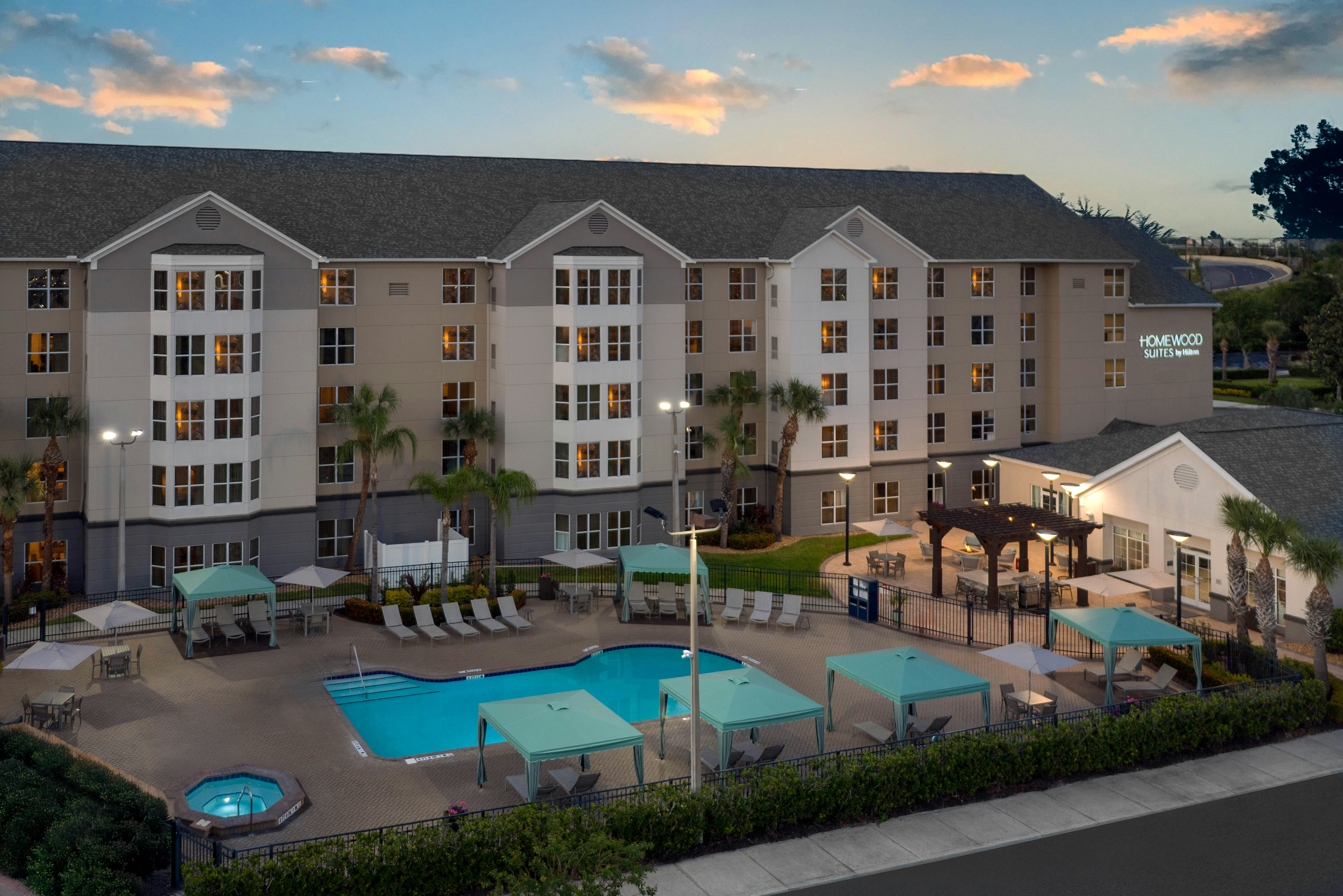 Homewood Suites by Hilton Orlando-Nearest to Univ Studios 28/30