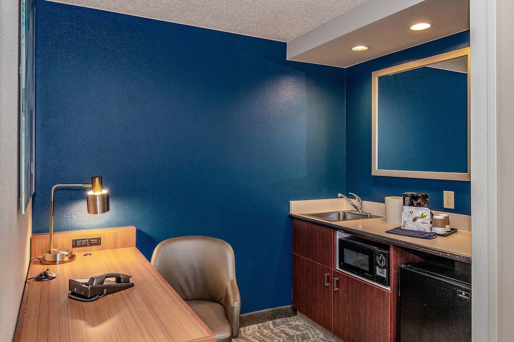 Springhill Suites By Marriott Fairbanks 22/48