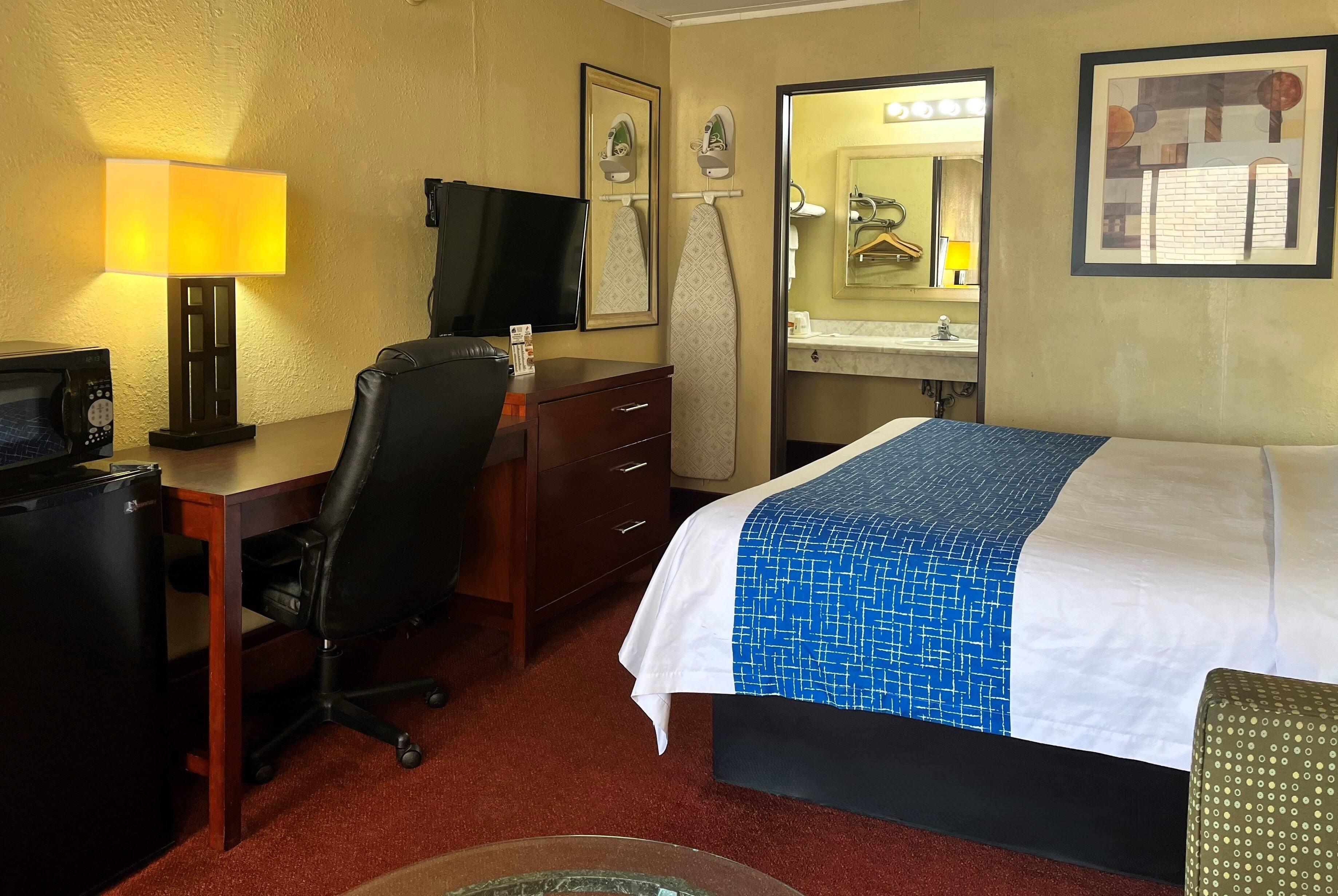 Travelodge by Wyndham Seymour 30/30