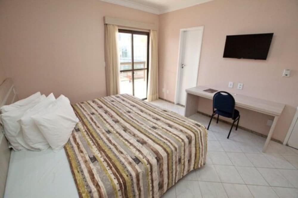 Del Canto Hotel 36/62