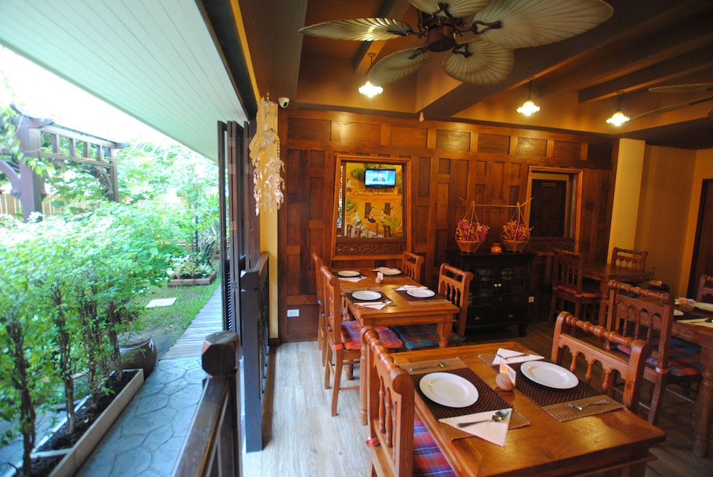 Focal Local Bed And Breakfast 37/50