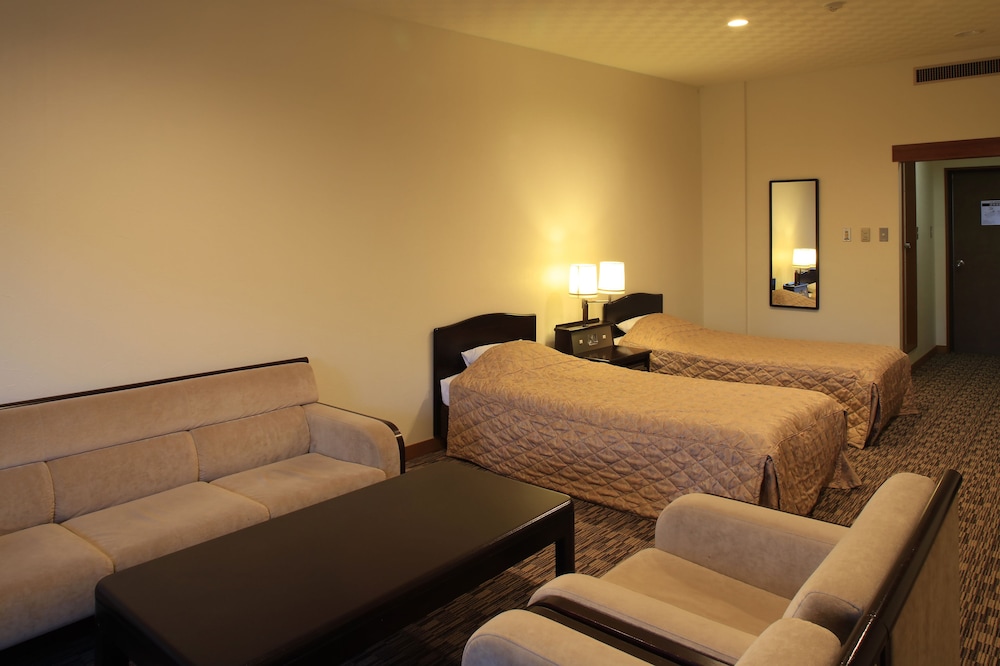Nikko Astraea Hotel 7/70