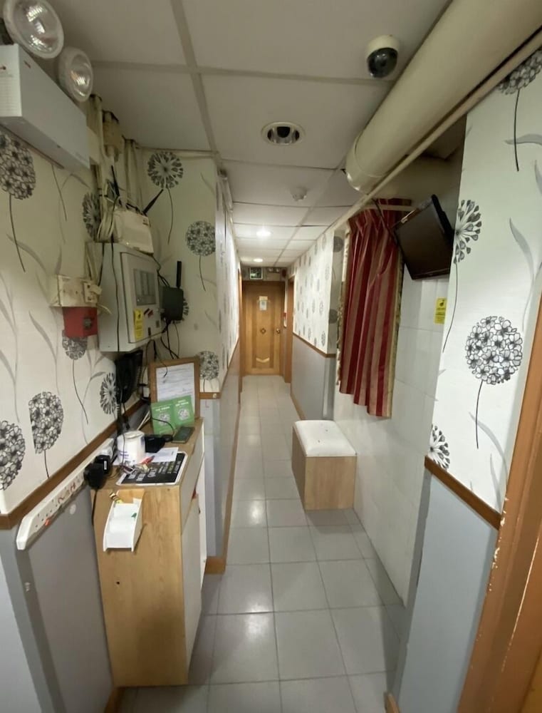 New Guangzhou Guest House 38/45