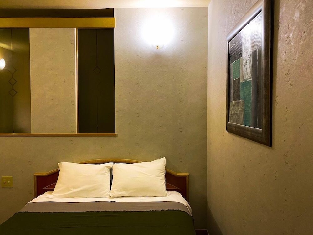 Hotel Bin 11/50