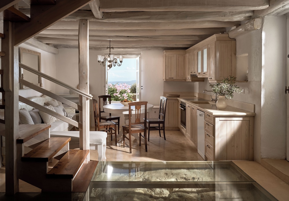 Aria Villa 25/50